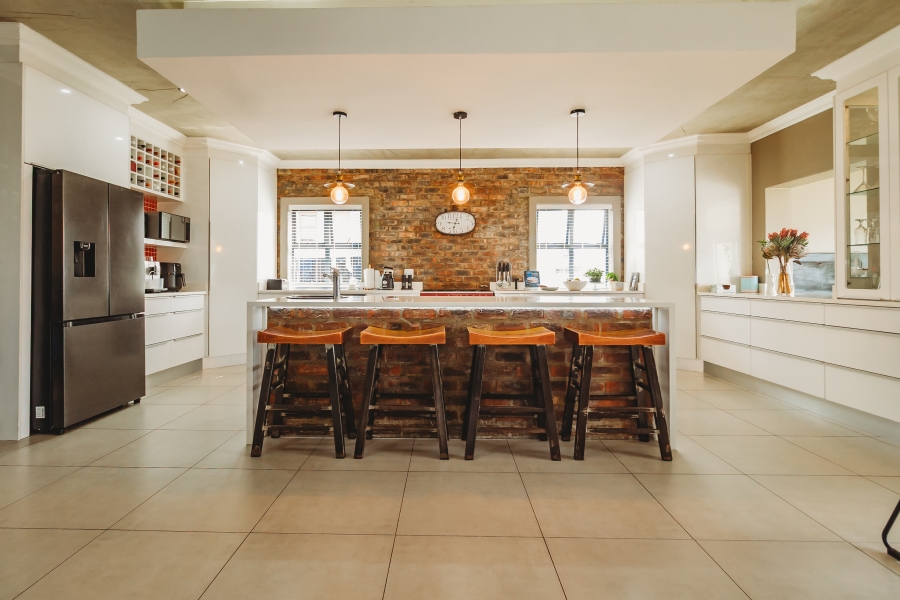 5 Bedroom Property for Sale in Kraaibosch Country Estate Western Cape